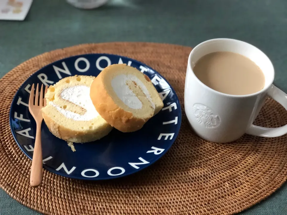 ロールケーキとコーヒー|おじまささん