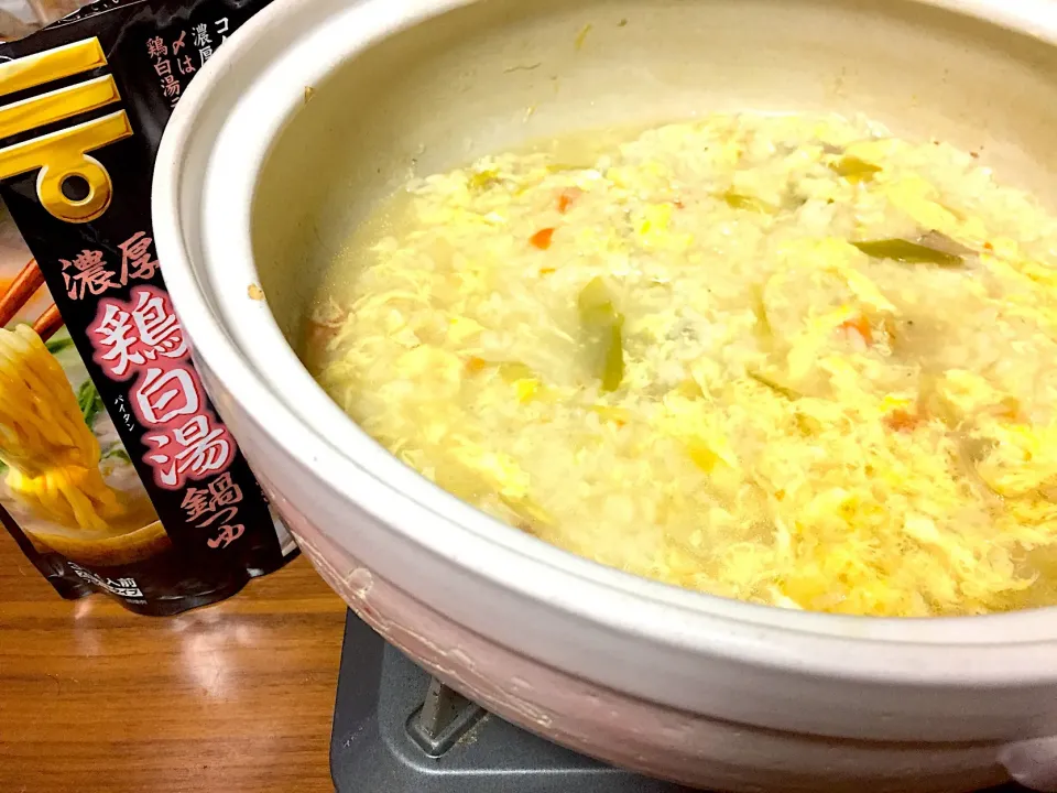 Snapdishの料理写真:鶏白湯鍋の〆は中華風雑炊|ゆきこさん