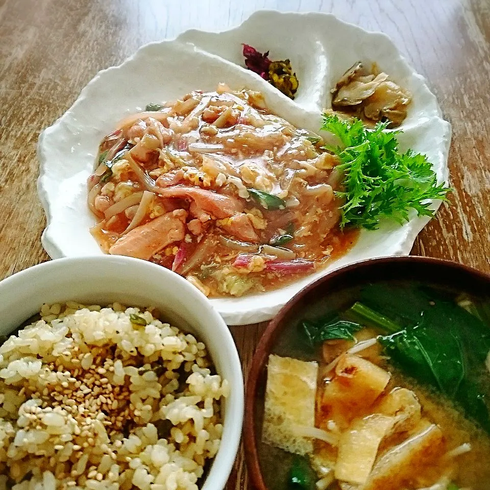 メカブの炊き込みご飯と鶏と白菜の旨煮|プチテンよすさん