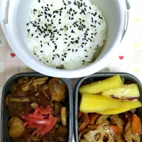 11月21日息子弁当 鶏モモ肉と玉ねぎしめじの炒め物  レンコンのきんぴら  さつまいもの甘いバターソテー|オリーブさん