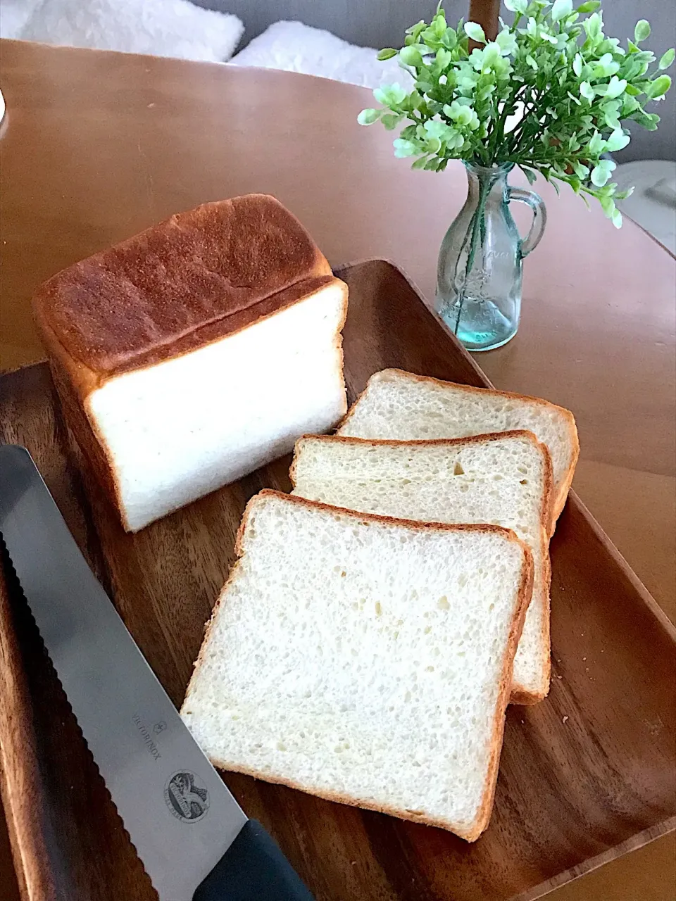 お豆腐の食パン🍞
しっとり〜もちもち🎵✨|Miki (^_−)−☆さん