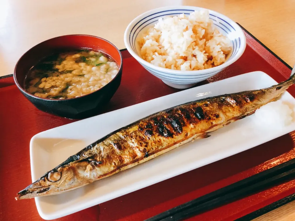 Snapdishの料理写真:秋もそろそろ終わりですね🍁
秋刀魚の塩焼き定食🐟今年もお世話になりました😋|アライさんさん