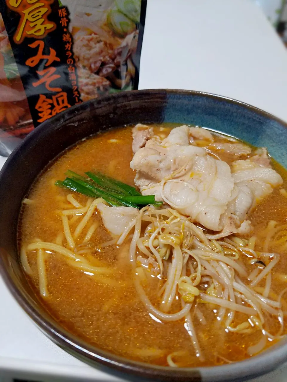 みそ鍋→〆は定番の味噌ラーメンに|志歩さん