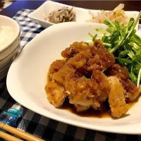 豚の生姜焼き〜
玉ねぎではなく大根で作ってみた！

これが美味(๑╹ω╹๑ )
ハマりそう〜

・豚の生姜焼き
・豆苗サラダ
・もやしのナムル
・きのこのマヨサラダ
・豆腐とわかめのお味噌汁
・つや姫の新米|ゆ吉さん