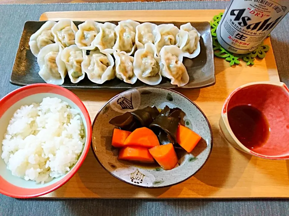 水餃子、だし昆布と人参の煮物|おむすびさん