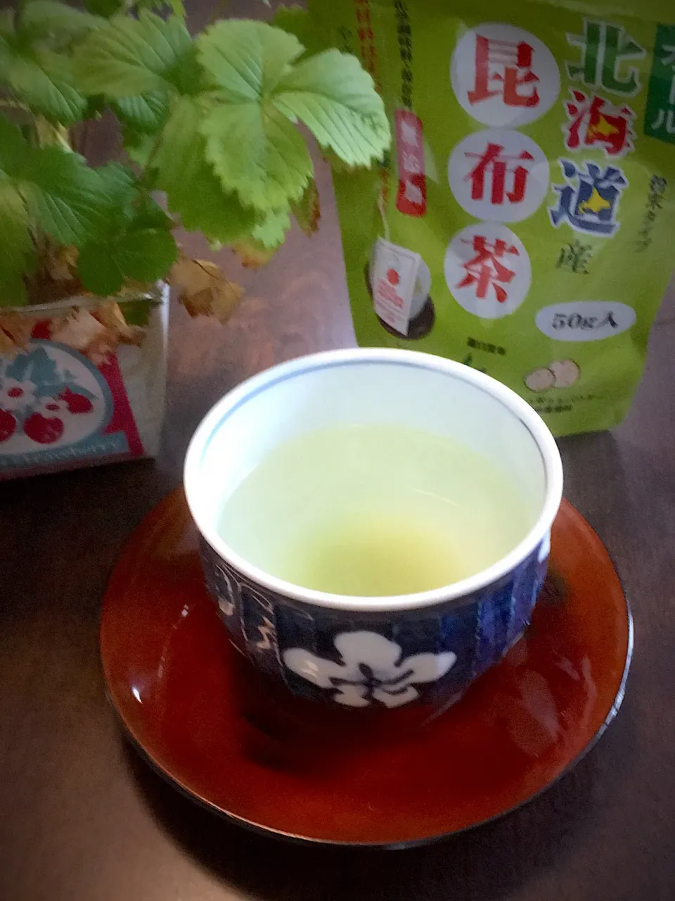 Snapdishの料理写真:コンブ茶🍵|けもさん