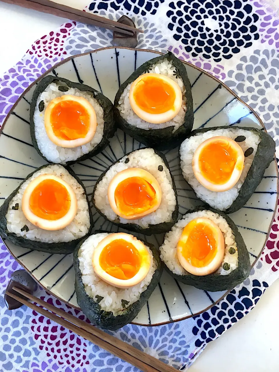 このおにぎり、結構難しい〜〜💦
うまく出来なかった😁🤣|なかじー。さん