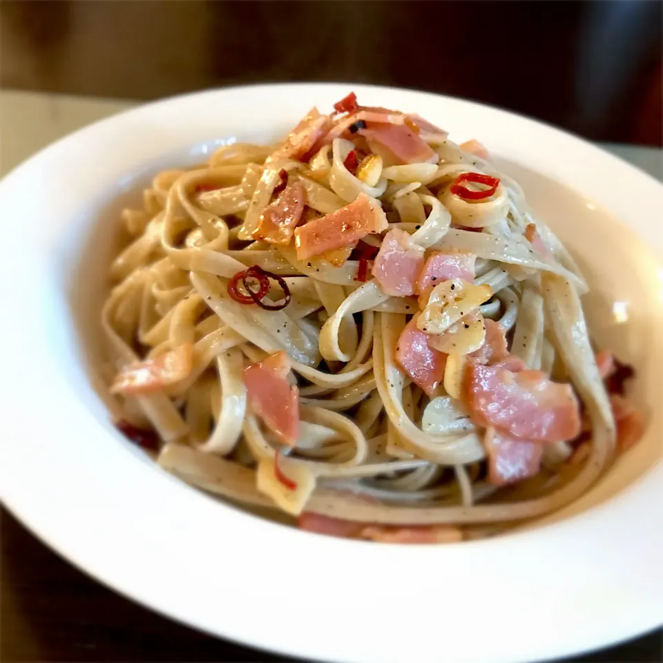 蕎麦粉のパスタのペペロンチーノ|ゆきっちん(・8・)さん