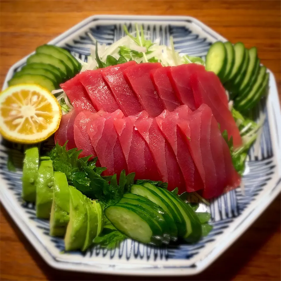 Snapdishの料理写真:マグロ刺身|ユーキャンさん