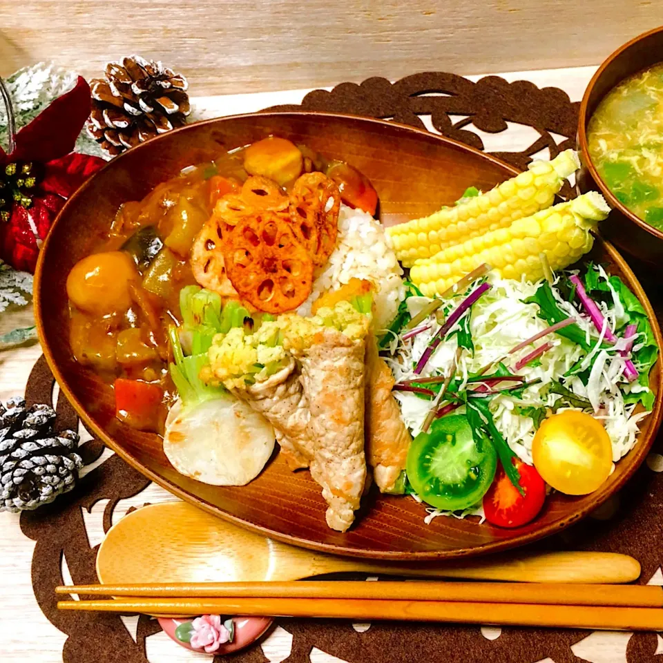 昨日作った芋煮からのリメイクで
和風カレー🍛のワンプレートご飯|naochandayonnさん