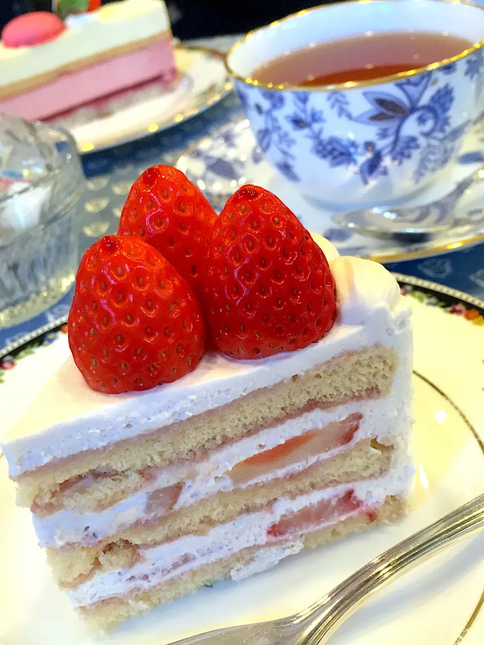 Snapdishの料理写真:#イチゴショート#評判のケーキ屋さん #いちご|MIEKO 沼澤三永子さん