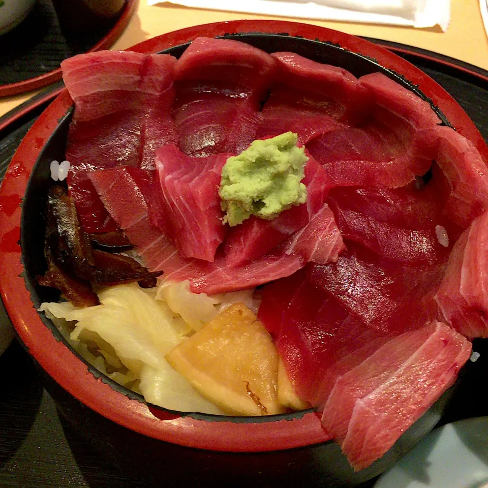 ランチ 中トロ丼 1,200円 大宮駅東口周辺|ももさん