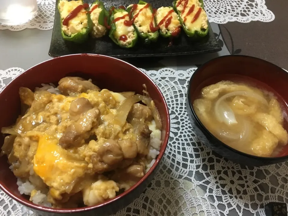 親子丼×ピーマンの豆腐詰め×味噌汁|あやかさん