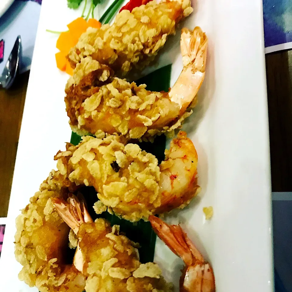 Snapdishの料理写真:Prawn fritters with rice crisps|sgさん