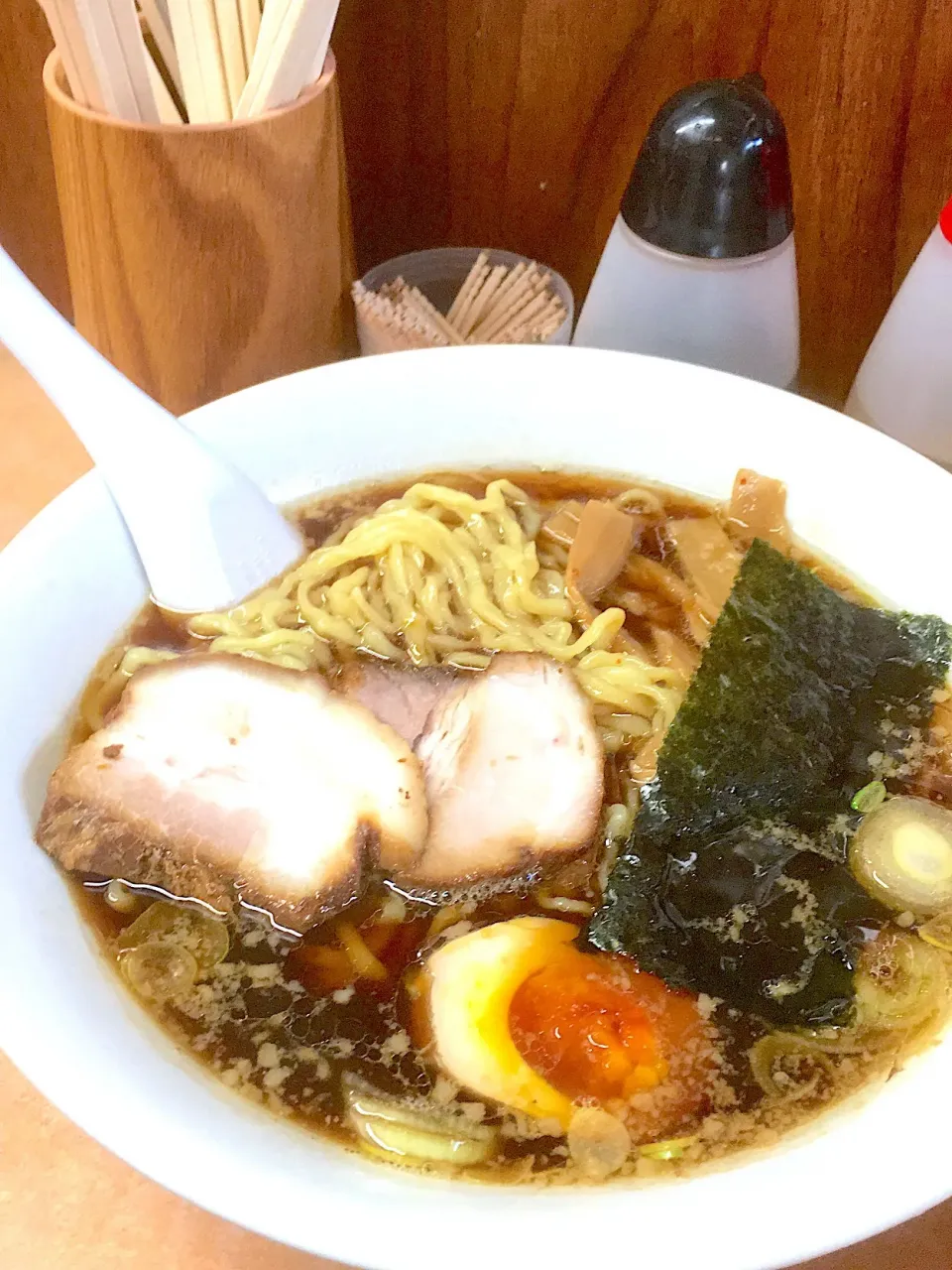 Snapdishの料理写真:醤油ラーメンin雨風本舗/熱海|aaa..caさん