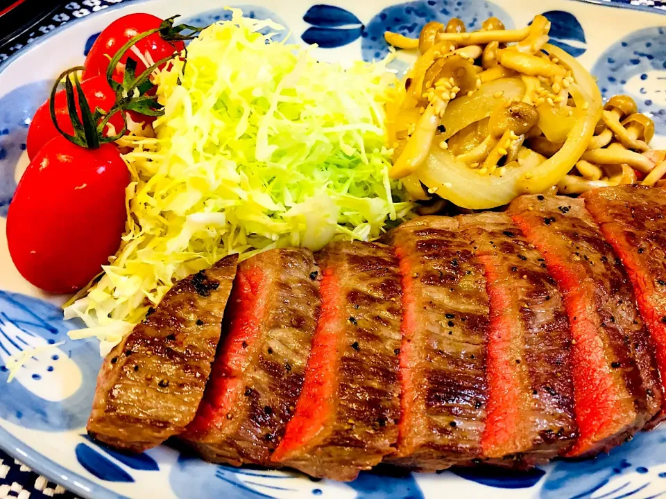 玉露園 オール北海道昆布茶でシメジのソテー ステーキの付け合わせにコクうま合います|まる家のごはんさん