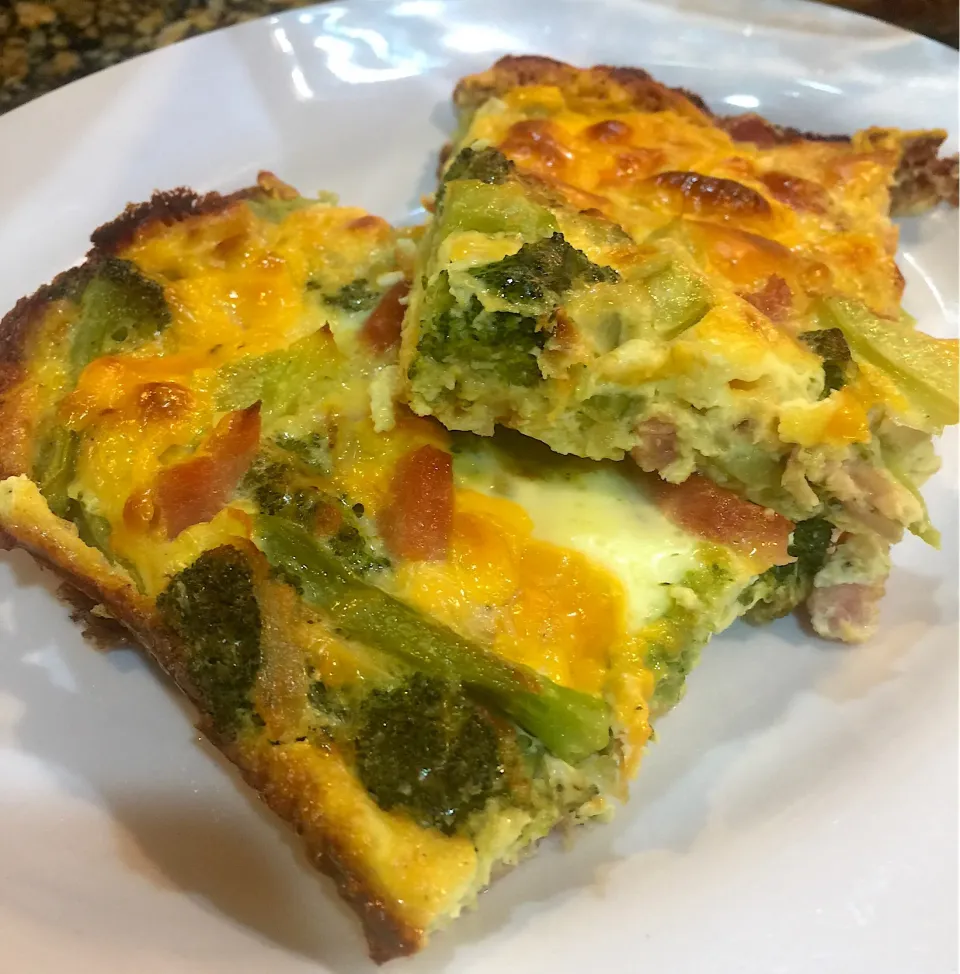 Broccoli 🥦 Cheddar Bake Brunch|Alma's Home Kitchenさん