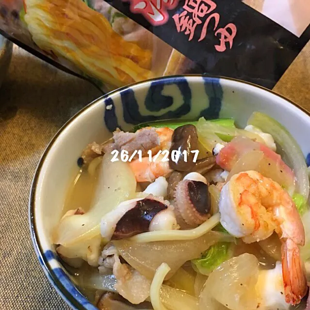 Snapdishの料理写真:鍋の〆〜ちゃんぽん麺|友さん