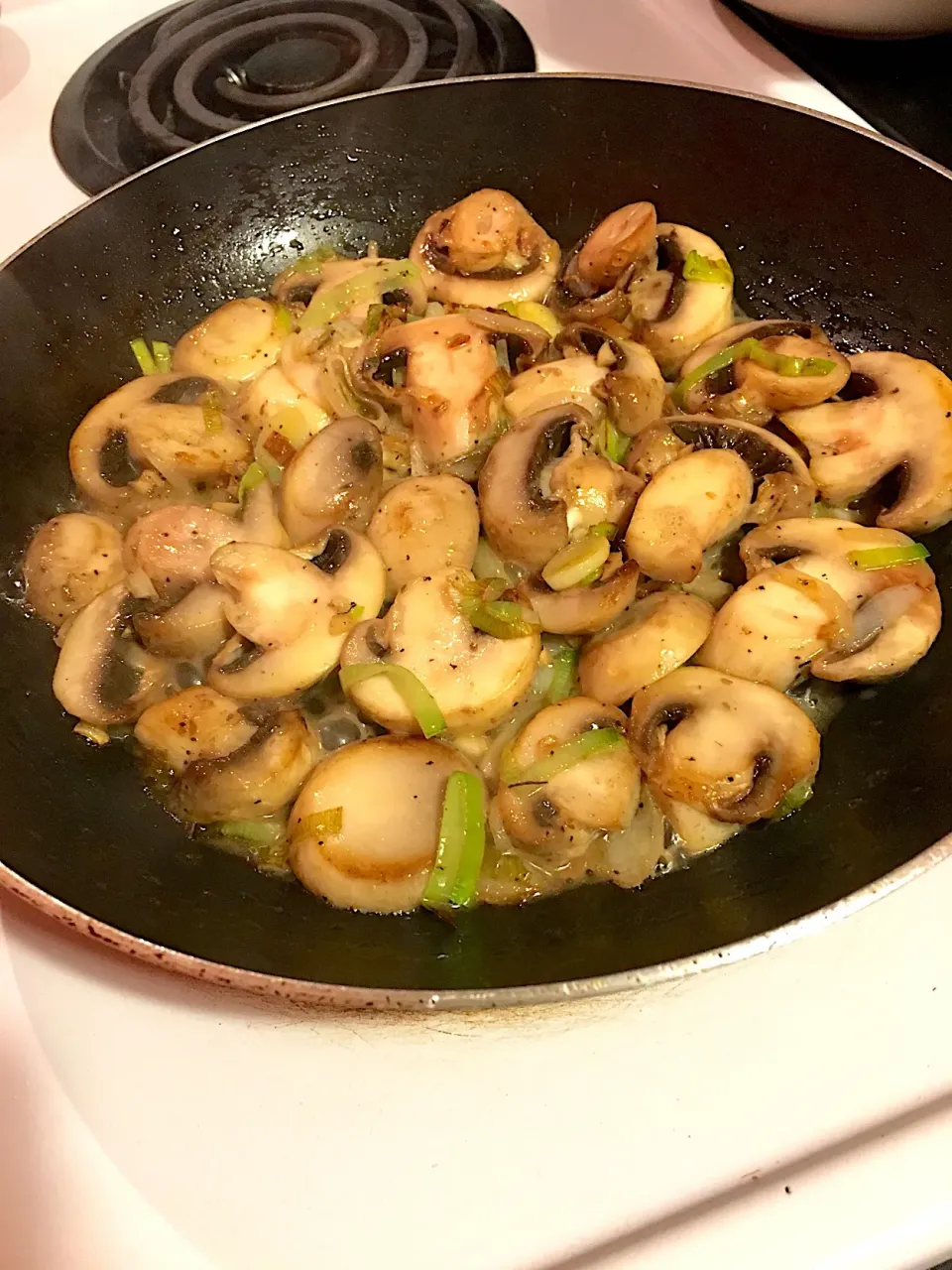 Sautéed mushroom & greenonion leeks  #mushroom   #leek|🌺IAnneさん