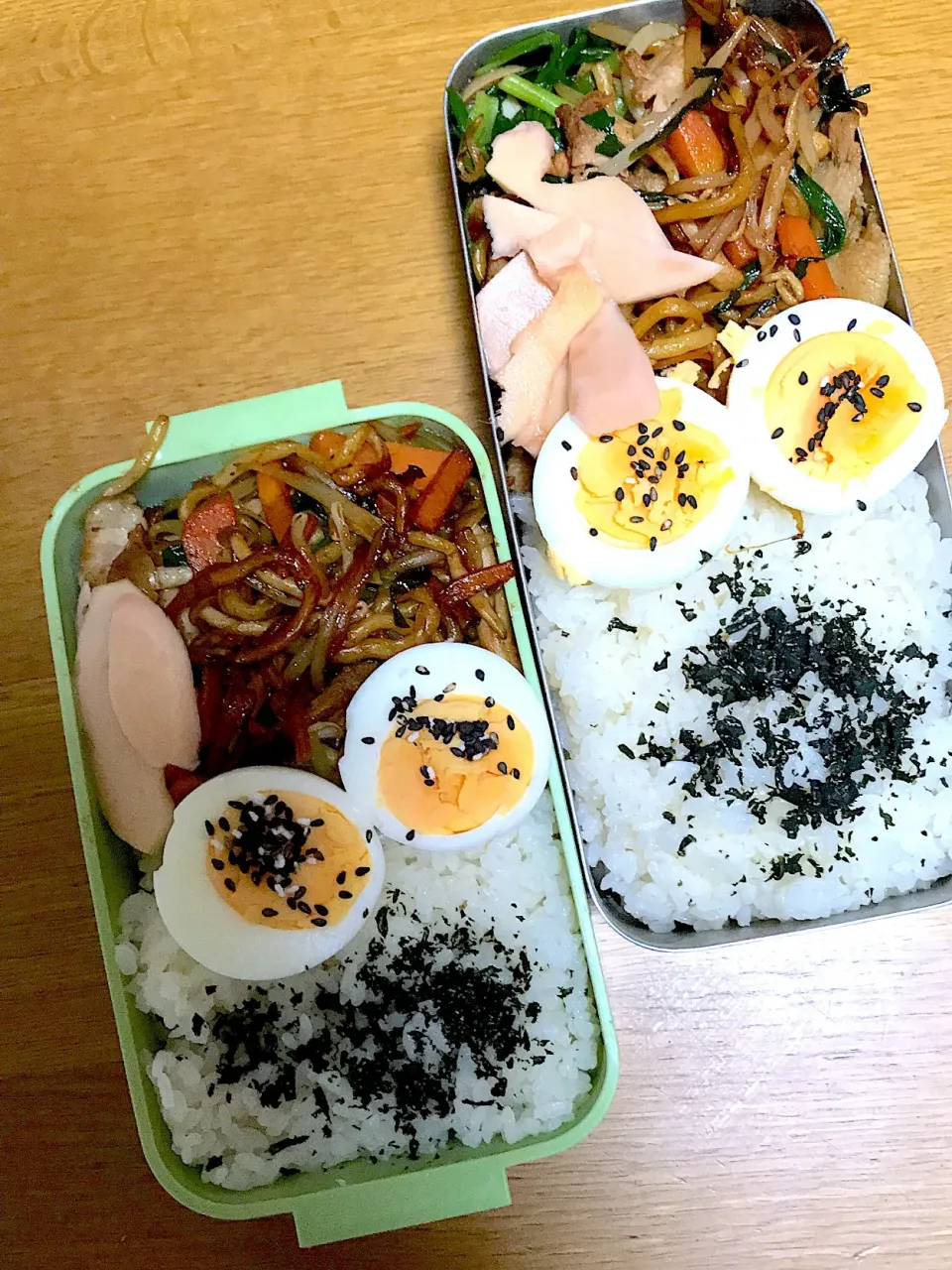 焼きそば弁当。パパママ仕事弁当。|めぐりんさん