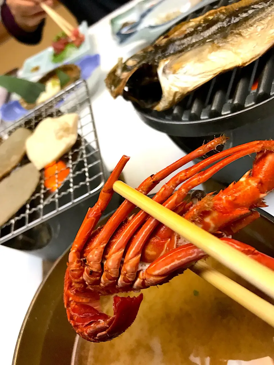 ホテルの朝ごはん
小さいけれど伊勢海老の味噌汁|シュトママさん