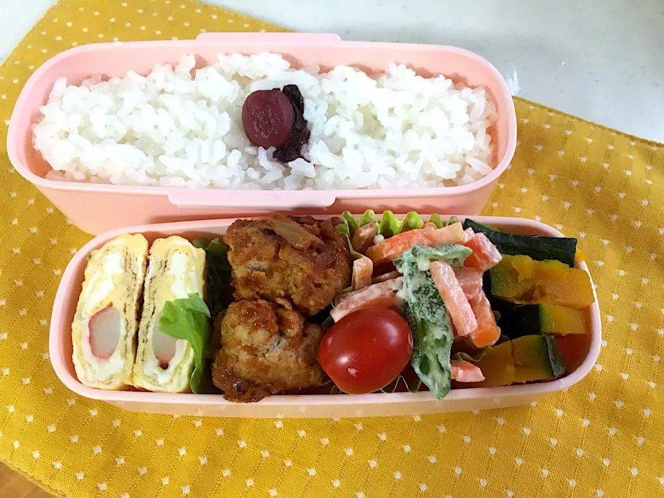 今日のお弁当🍱
一口ハンバーグ✨|くっきいさん
