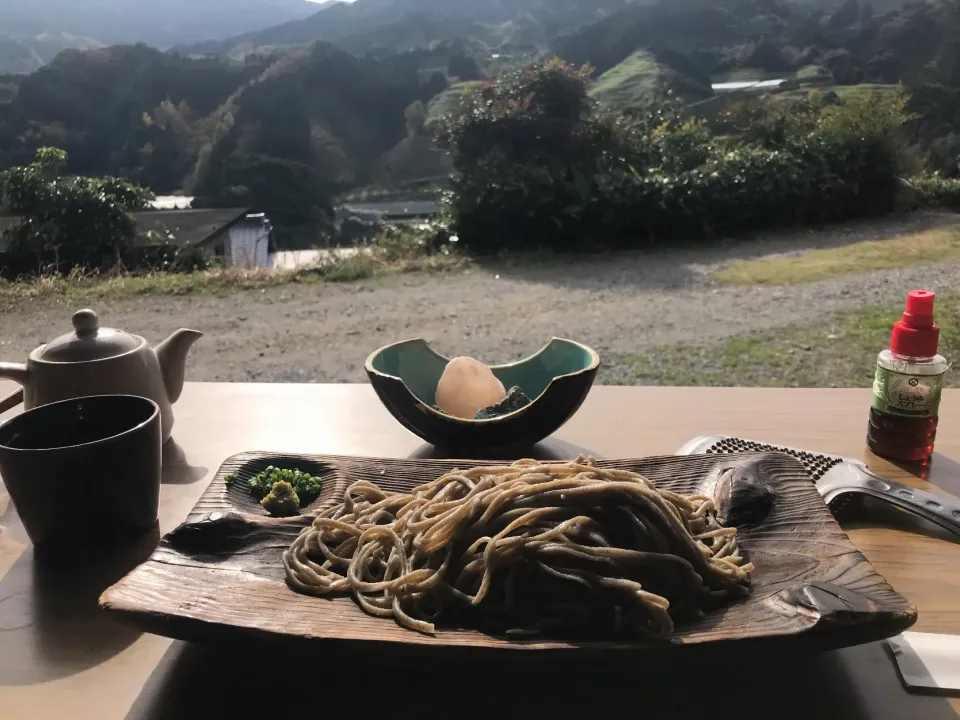 佐賀の山間部で手打ち蕎麦をいただく。|織友さん