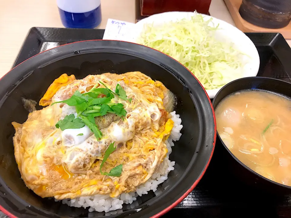 ミニカツ丼セット|マハロ菊池さん