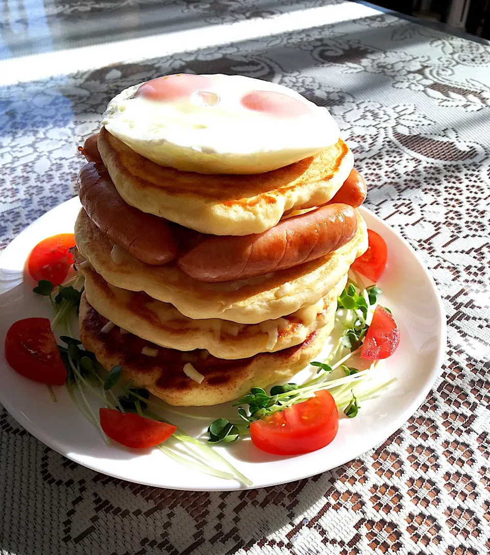 Snapdishの料理写真:たびもかさんのスナップに刺激され・・・                                                           "朝ごぱんけーき"|ヨシヨシさん