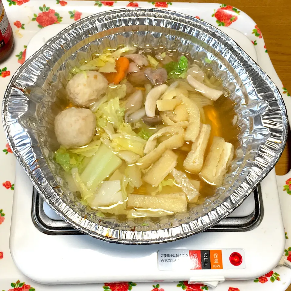 お昼に一人鍋😋🍲✨|yumyum😋さん