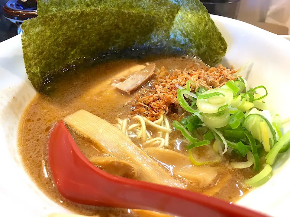 Snapdishの料理写真:濃厚海老塩とんこつ

 #ラーメン #濃厚軍団|Agaricusさん