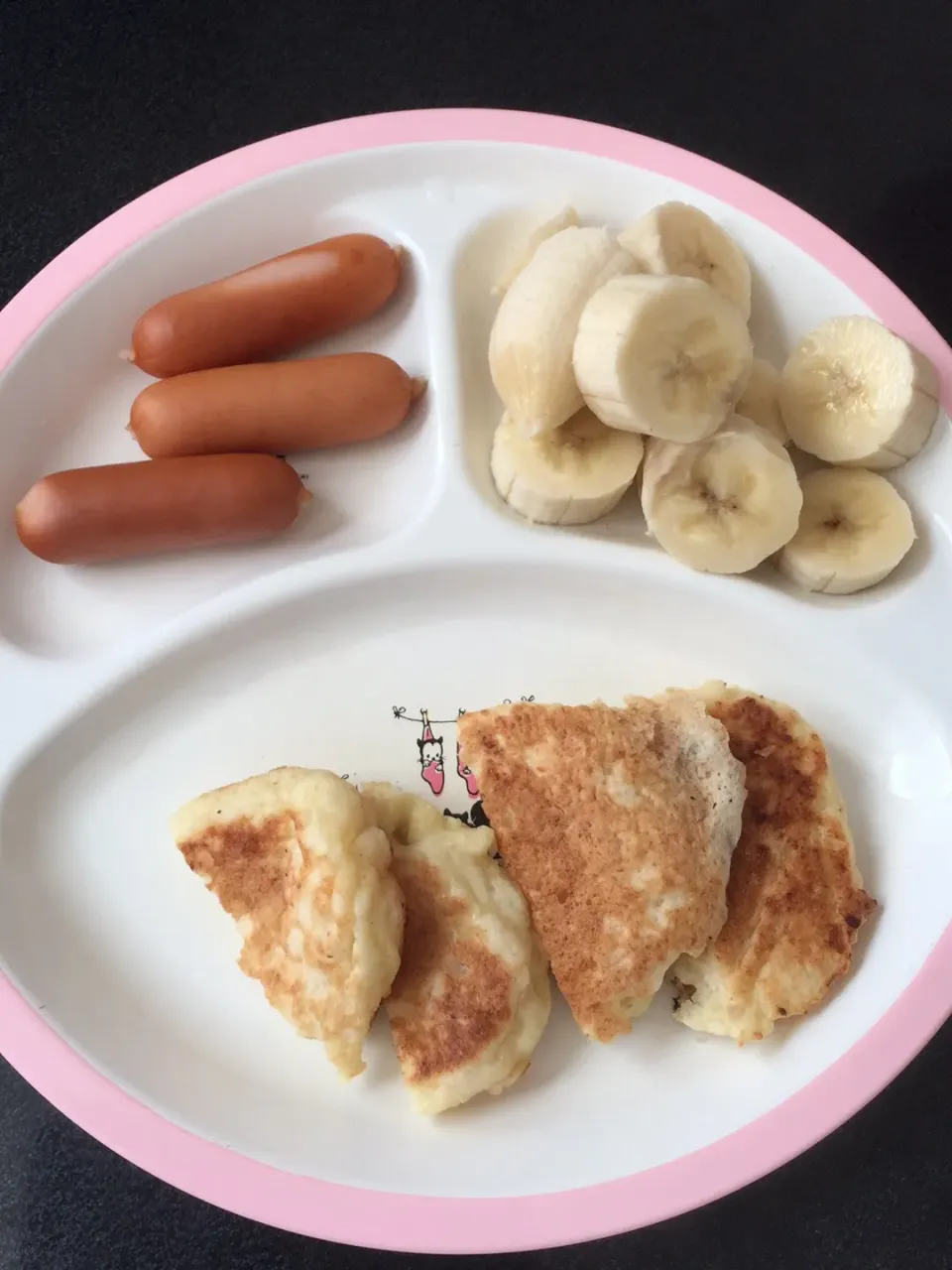 離乳食 昼
・豆腐パンケーキ
・ウインナー
・バナナ|ぺろたんさん