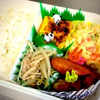 Snapdishの料理写真:#お弁当   (*´U`*) #ポテサラ ♡ ちょっと今日は卵焼きこげちゃった💦|Ⓜ︎🅰®︎ℹ︎さん