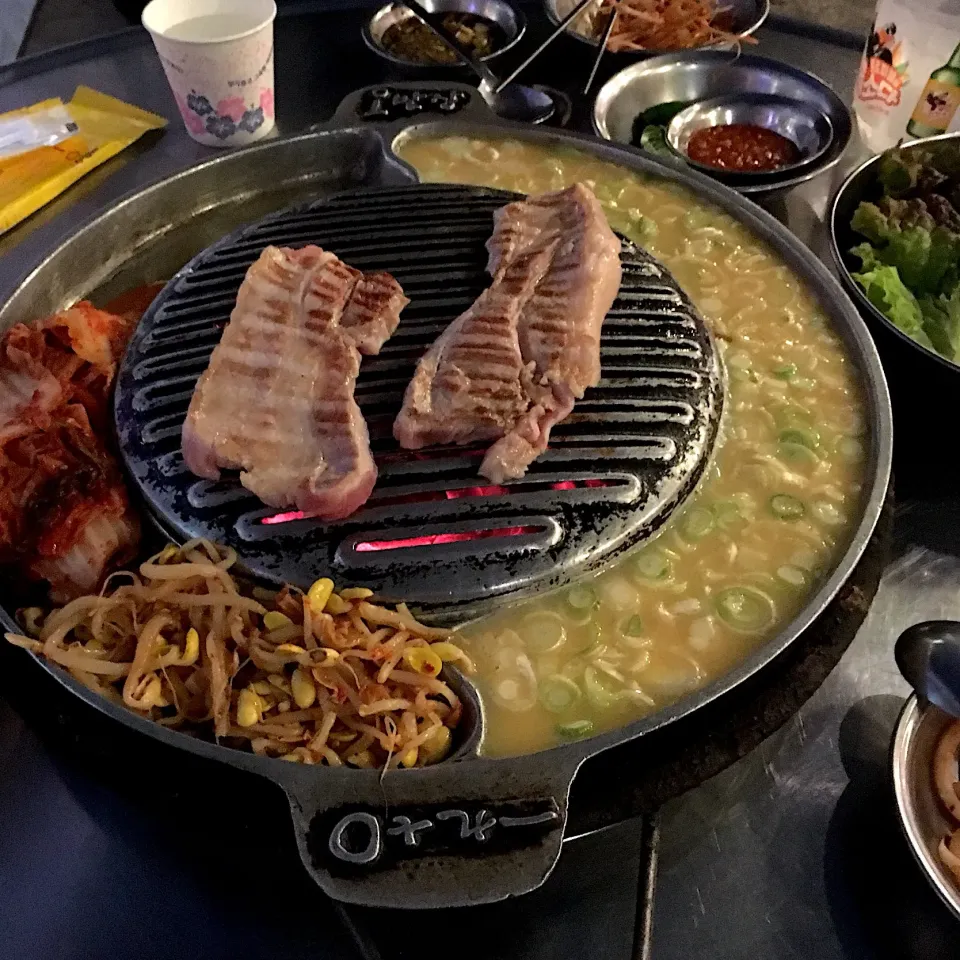 韓国。海雲台でサムギョプサル(° ꈊ °)✧˖°ｵﾎｯ!|るりさん