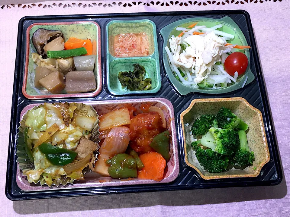 Snapdishの料理写真:酢鶏 日替わり弁当 豊川市豊橋市一部エリア宅配|Naokazu Kuritaさん