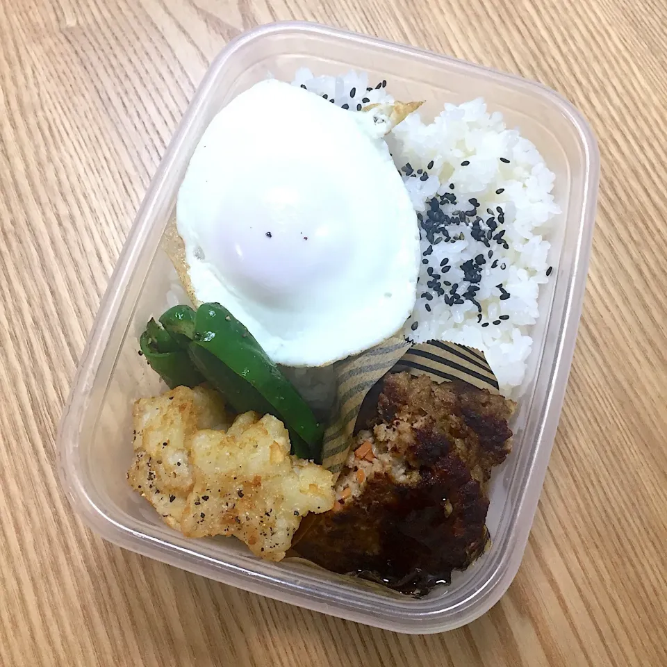 金曜日の旦那さんのお弁当は、手作りハンバーグ弁当☺︎
 #お弁当記録|むさけんさん