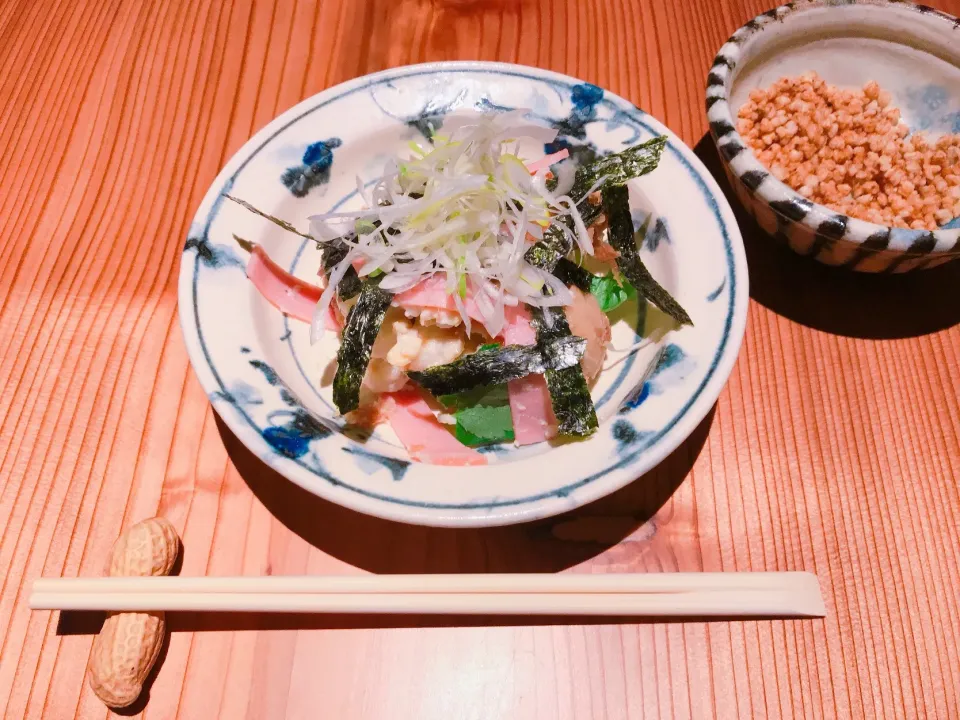 里芋のポテトサラダ                                                               そばの実あられ|ちゃみこさん