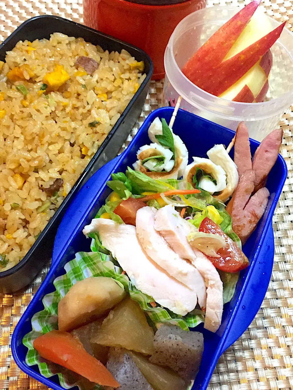 Snapdishの料理写真:チャーハン弁当☆12/1|yu-co☆さん