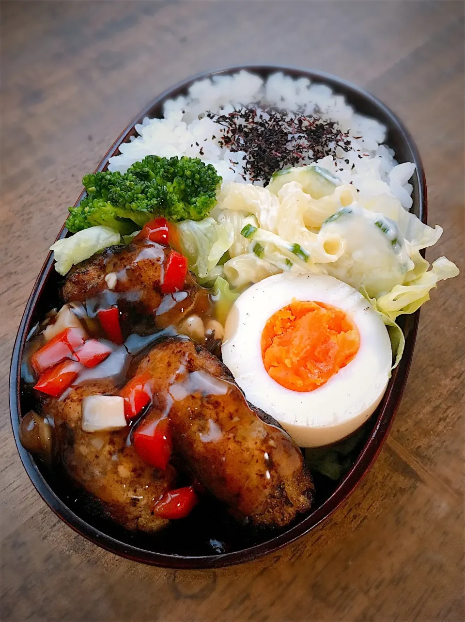 今日のお弁当
・和風ハンバーグ
・味玉
・マカロニサラダ|akiさん