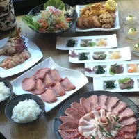 Snapdishの料理写真:贅沢に焼肉コース風|shinchaaさん