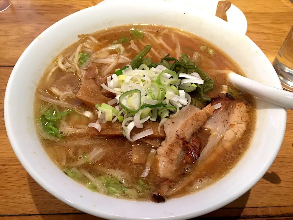 Snapdishの料理写真:味噌ラーメン|しのぶさん