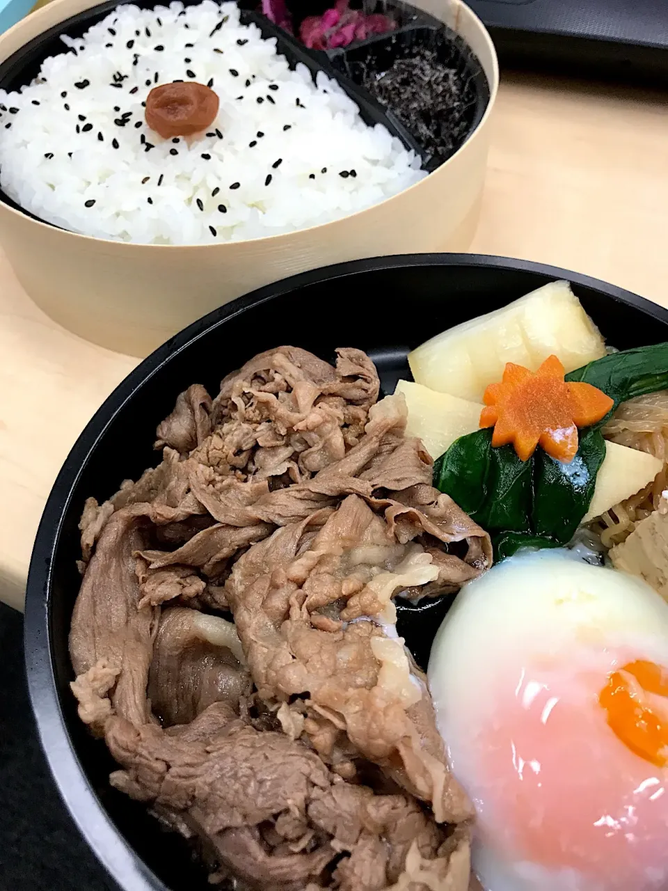 今日は休日出勤。今半のすき焼き弁当！|Tomyさん