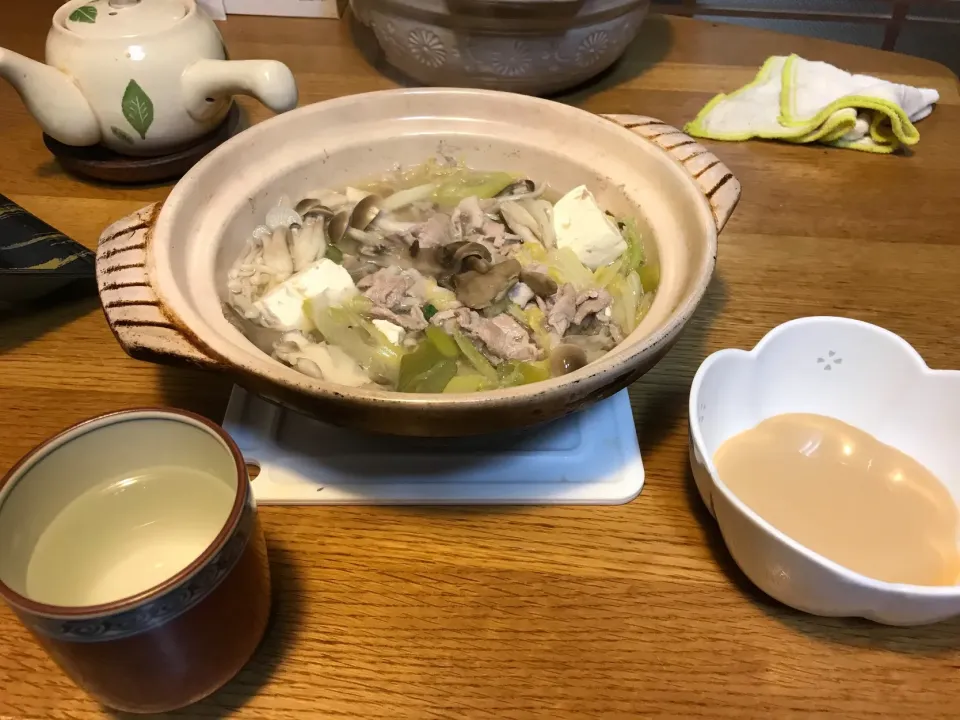 Snapdishの料理写真:やっぱ鍋でしょー😋|たろうさん