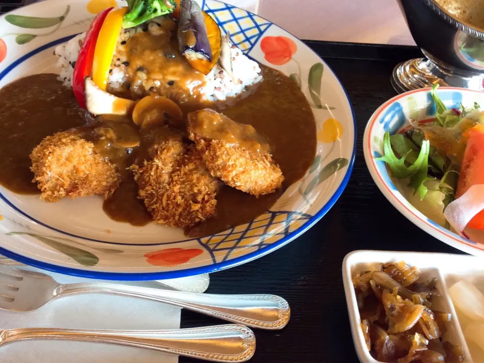 ゴルフ場飯⛳️🏌️😋
特製カツカレー😻|アライさんさん