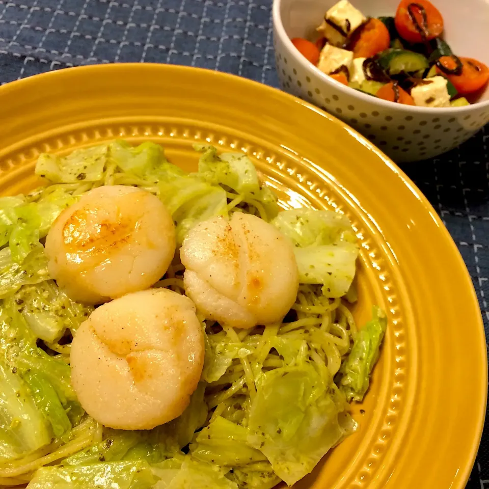 Today’s Dinner : # Spaghetti with Scallop in Pesto Sauce 🐚🌿 # Cream Cheese Salad 🧀🥗|Doris Wong 🐰さん