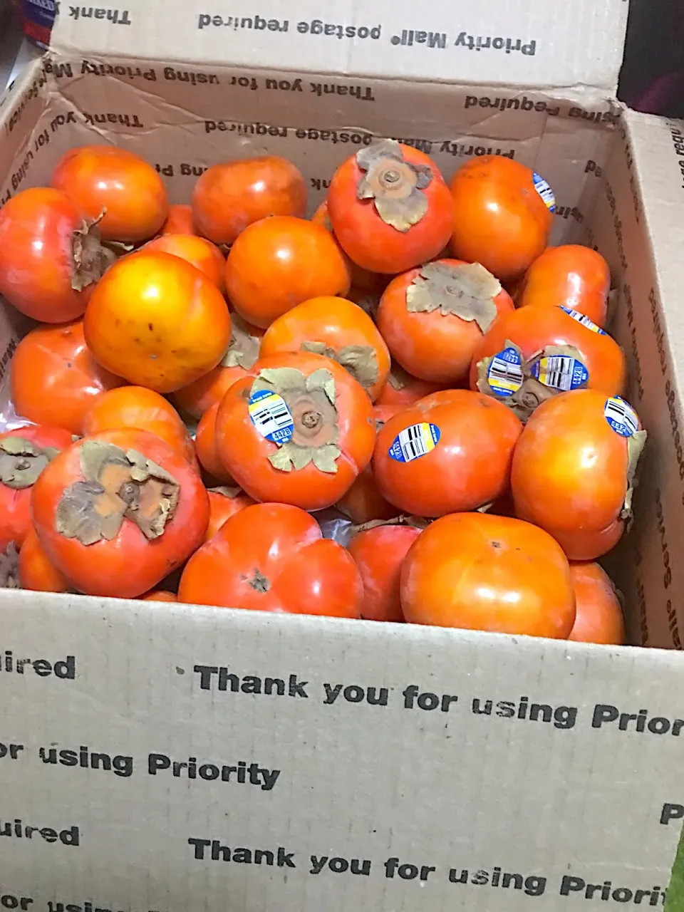 A box of persimmons from California #persimmons|🌺IAnneさん