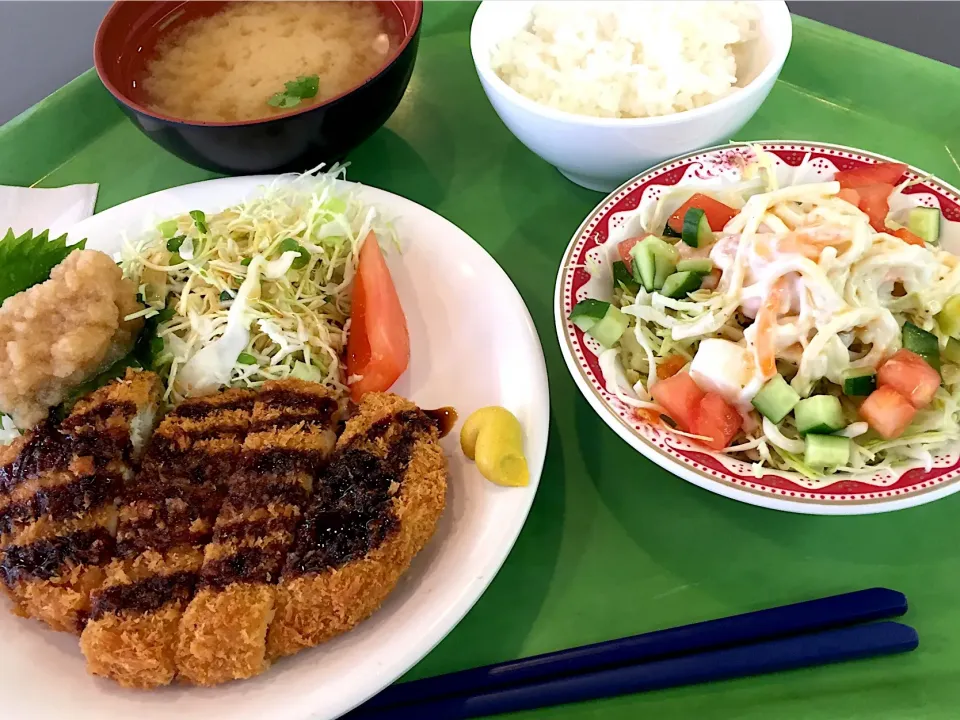 チキンカツ、シーフードパスタサラダ|Tadahiko Watanabeさん