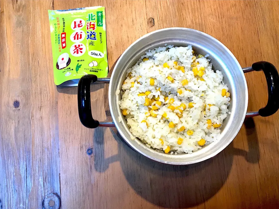 玉露園オール北海道昆布茶を使ってコーンじゃこご飯🌽|サクサクさん