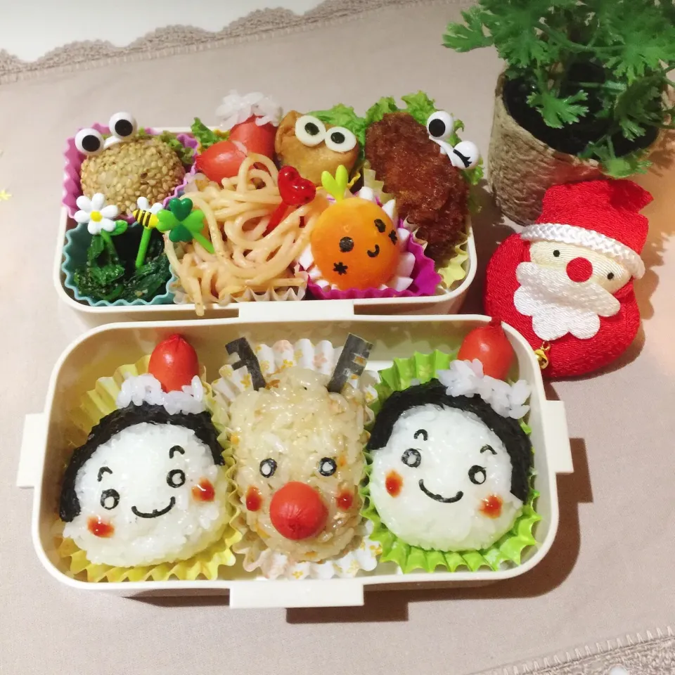 Snapdishの料理写真:12/5❤︎娘のおにぎり弁当❤︎
#お弁当 #お昼ごはん #娘弁当 #ランチ #おにぎり #クレラップちゃん #トナカイ #クリスマス|Makinsさん