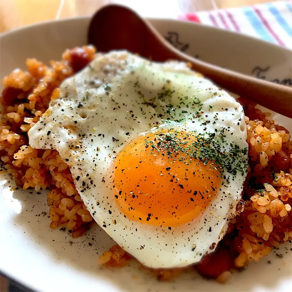 余ったミートソースで🍝トマトチャーハン|ららさん